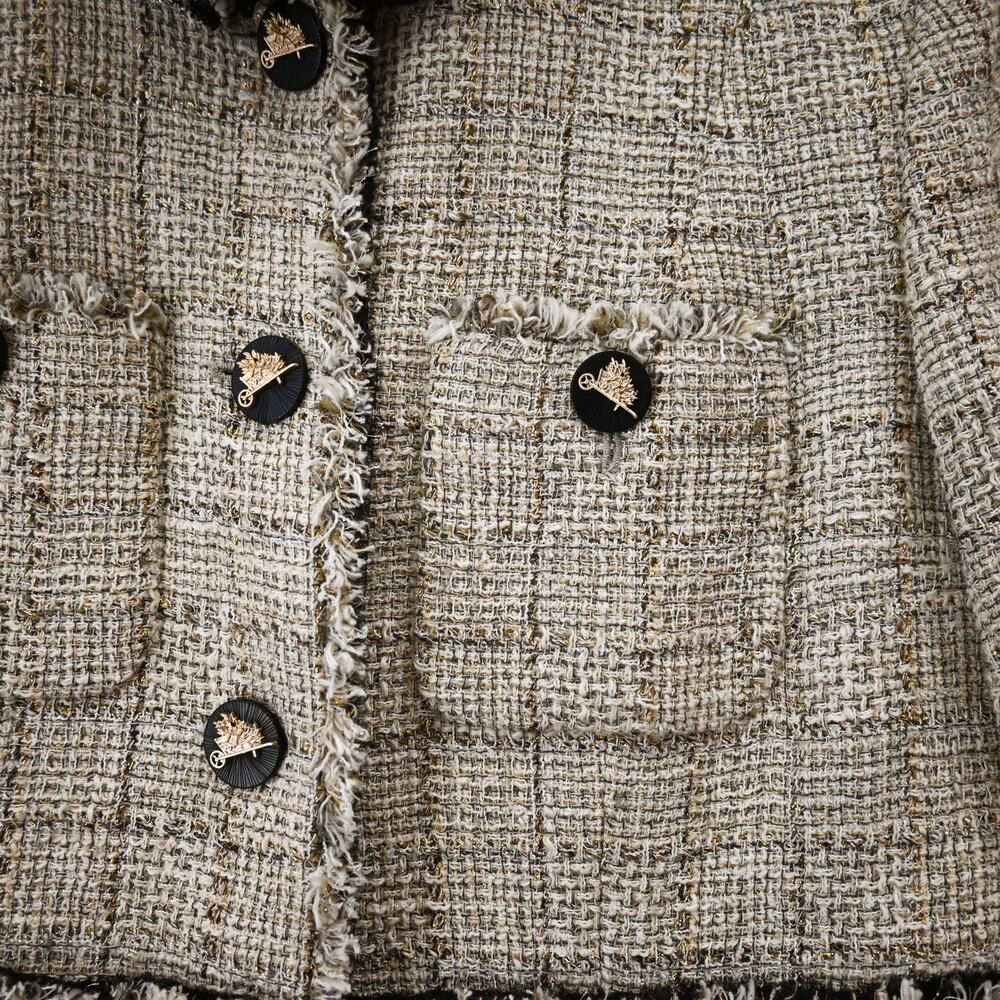 Chanel Beige Metallic Gold Silver Tweed Fringe Trim Jacket Size 38 Approx US 6 - Picture 5 of 16